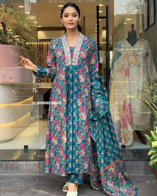 Teal_Blue_Kurta_Pant_Dupatta_Sett