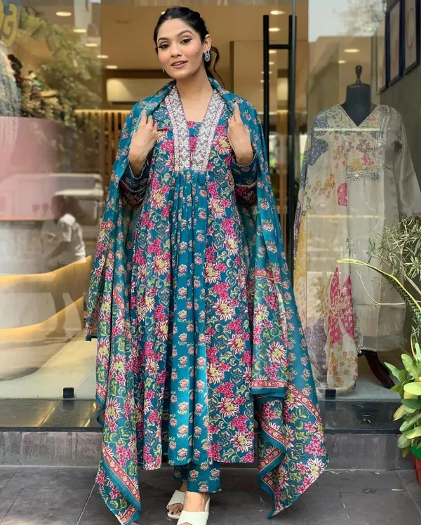 Teal_Blue_Kurta_Pant_Dupatta_Sett