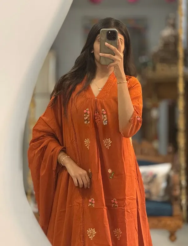Women’s_Rust_Orange_Floral_Embroidered_Kurta_Pant_Dupatta_Set