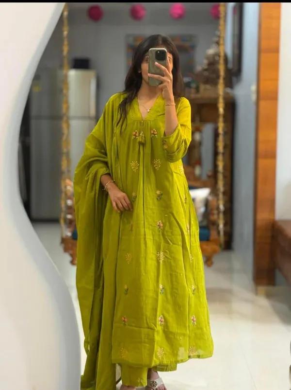 Premium_Green_Embroidered_Kurta_Set_with_Dupatta_for_Women