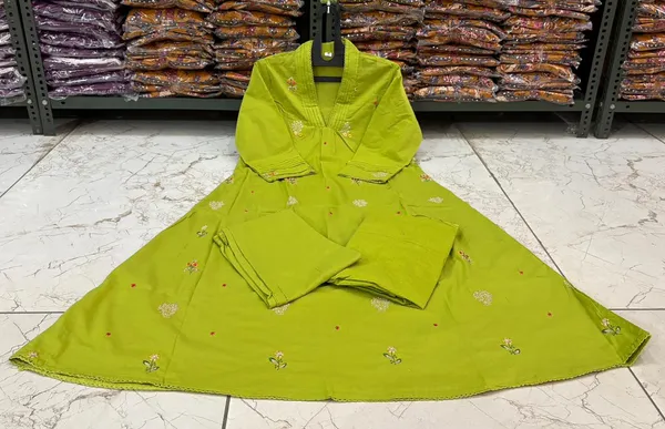 Premium_Green_Embroidered_Kurta_Set_with_Dupatta_for_Women