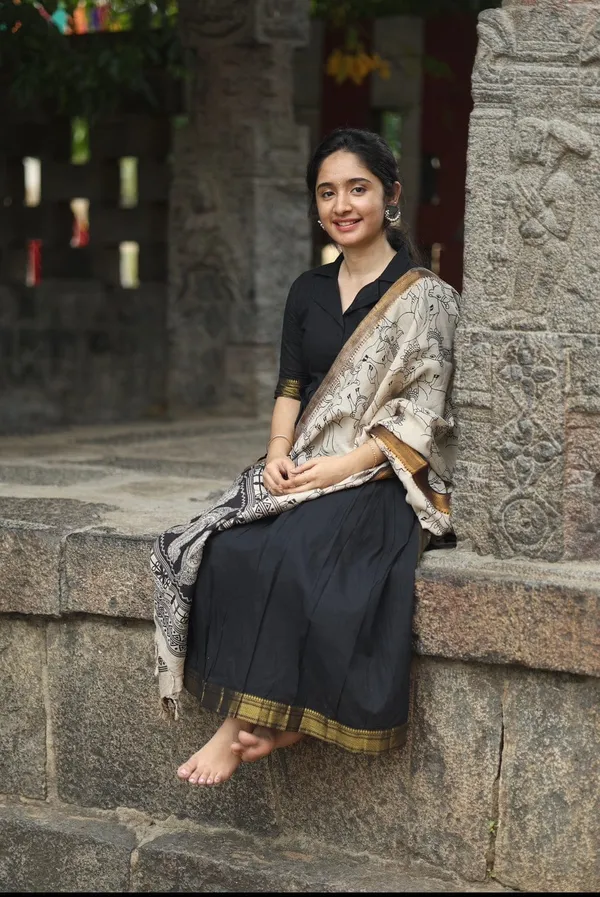 Banarasi_Silk_Traditional_Kurta_Skirt_Dupatta_Set_for_Women