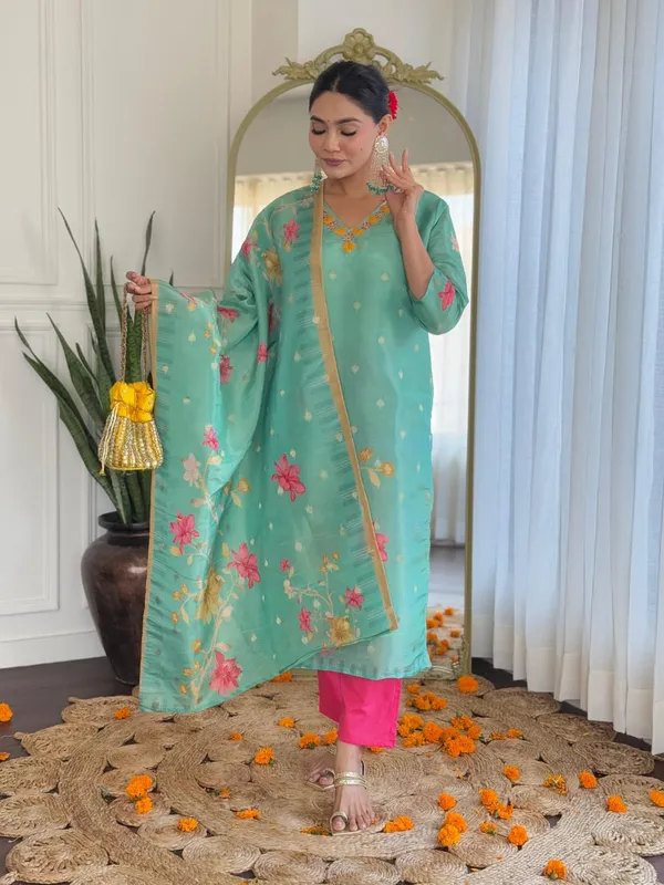 Blush_Bloom_Floral_Cotton_Kurta_Set_with_Dupatta