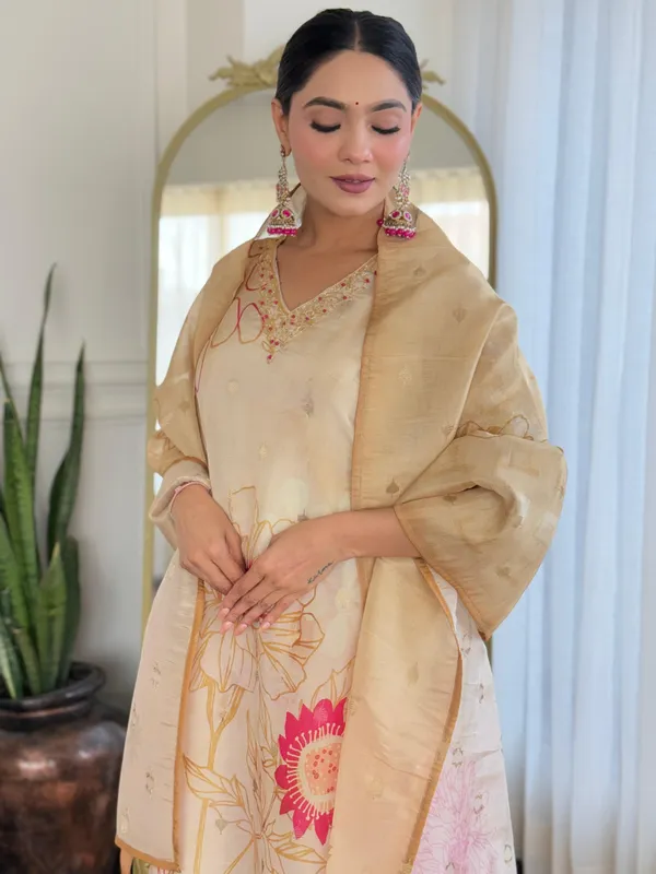 Blush_Bloom_Floral_Cotton_Kurta_Set_with_Dupatta
