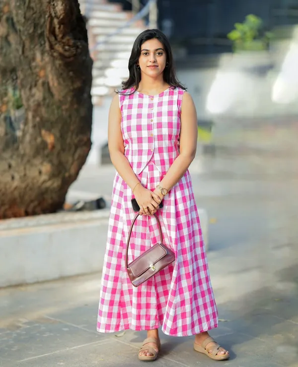 Blush_Checkered_Breeze_Dress_-_Pink