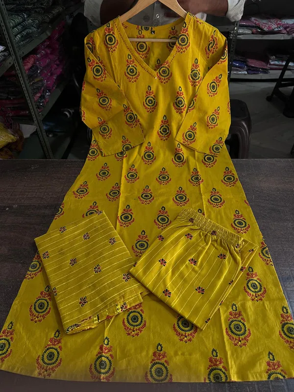 Yellow_Cotton_Kurta_Pant_&_Dupatta_Set_for_Women
