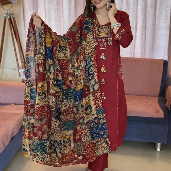 Premium_Cotton_Kalamkari_Kurta_Pant_Dupatta_Set_-_Brown