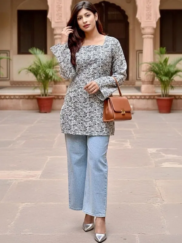 Women_Printed_Cotton_Straight_Kurti_Top