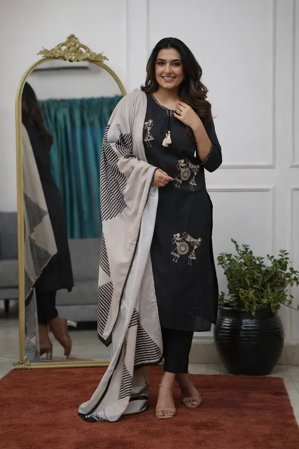 Black_Cotton_Blend_Kurta_Pant_Dupatta_Set_For_Women