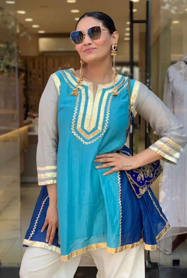 Women'S_Sky_Blue_Zari_Embroidered_Kurta_Palazzo_Set