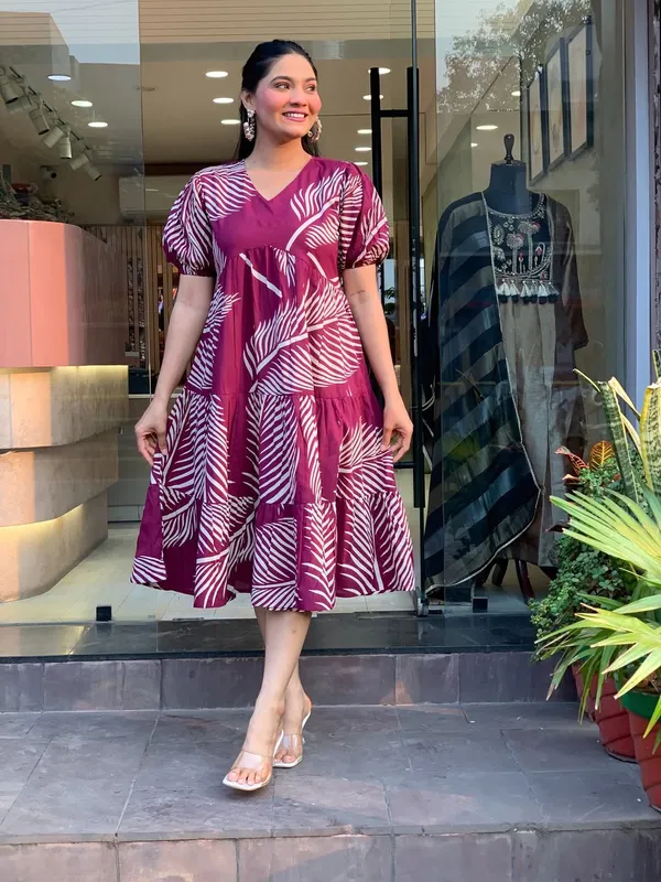 Maroon_Leaf_Print_Flared_Midi_Dress