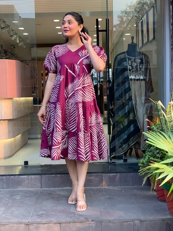 Maroon_Leaf_Print_Flared_Midi_Dress