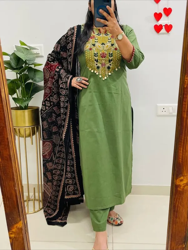 Green_Cotton_Premium_Kurti_Pant_Dupatta_Set_For_Women