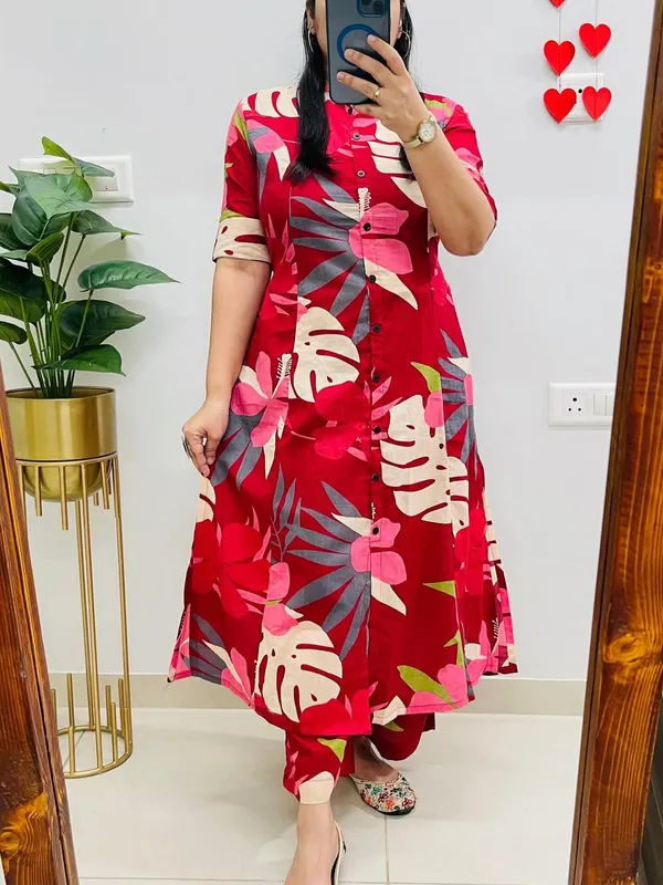 Red_Women's_Floral_Printed_A-Line_Kurti_with_Pants