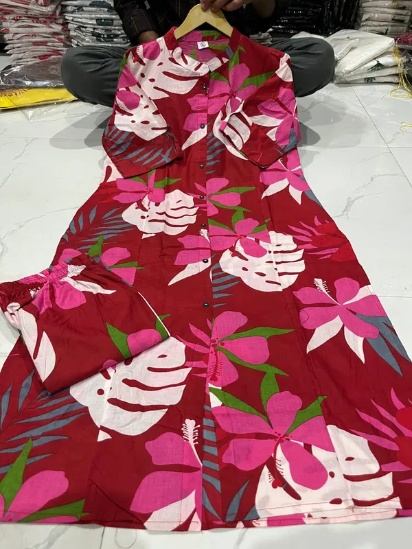 Red_Women's_Floral_Printed_A-Line_Kurti_with_Pants