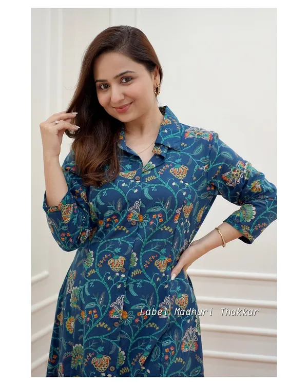 Luxury_Elegant_Blue_Co-Ord_Set_for_Women