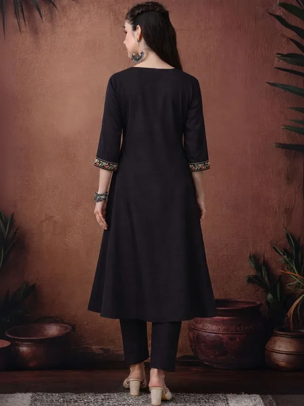 Embroidered_A-Line_Kurta_Set
