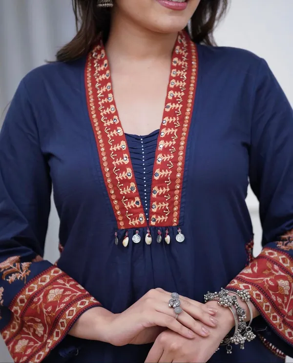 Navy_Cotton_Mirror_Embroidered_Suit_Set