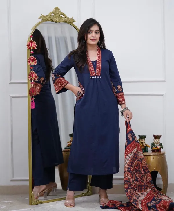 Navy_Cotton_Mirror_Embroidered_Suit_Set