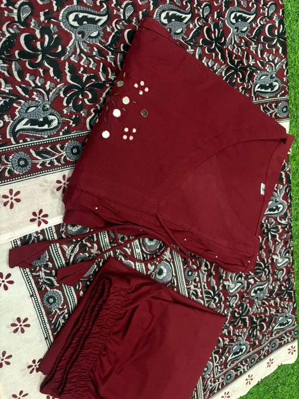 Sundari_Kumkum_Red_Mirror_and_Pintuck_Angrakha_Neck_Set