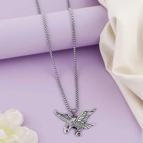 Silver_Metal_Locket_For_Men_&_Women