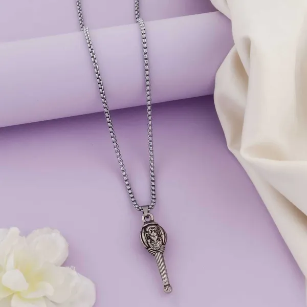 Silver_Metal_Locket_For_Men_&_Women