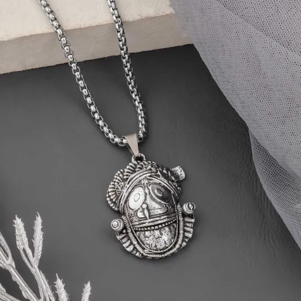 Silver_Metal_Locket_For_Men_&_Women