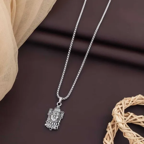 Silver_Metal_Locket_For_Men_&_Women