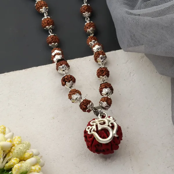 Silver_&_Brown_Metal_Locket_For_Men_&_Women