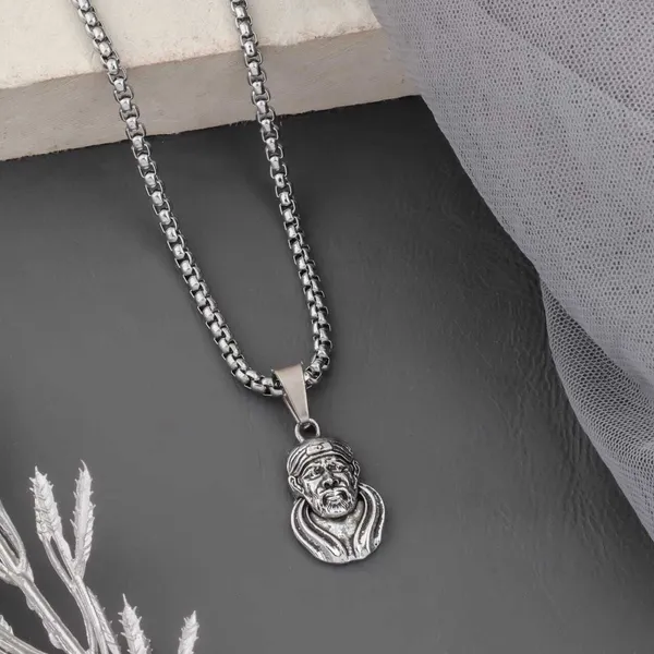Silver_Metal_Locket_For_Men_&_Women