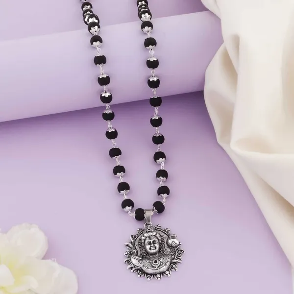 Silver_&_Black_Alloy_Pendant_Set_For_Men_&_Women