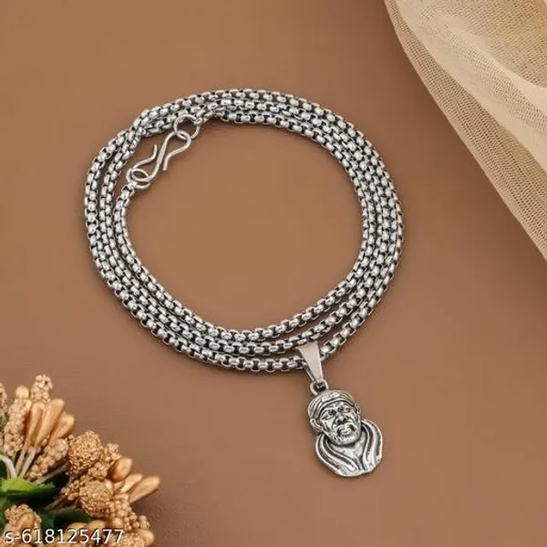 Oxidized_Silver_Finish_Sai_Baba_Head_Pendant_with_Box_Chain