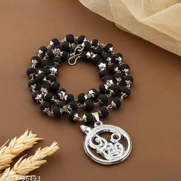 1._Elegant_Black_Beads_Mala_with_Stylish_Oxidized_Pendant