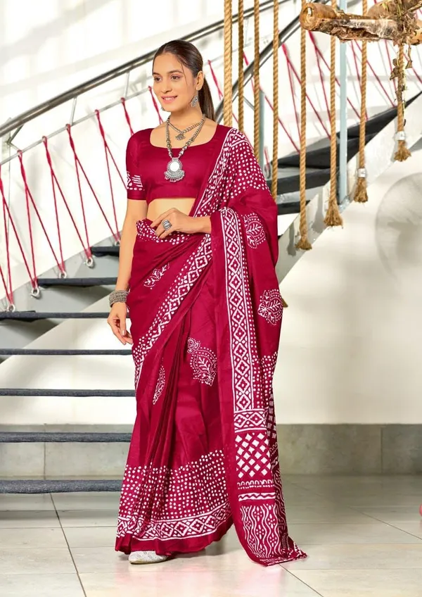 Aadhira_Pure_Cotton_Saree_–_Classic_Maroon_with_Traditional_Bandhani_Print