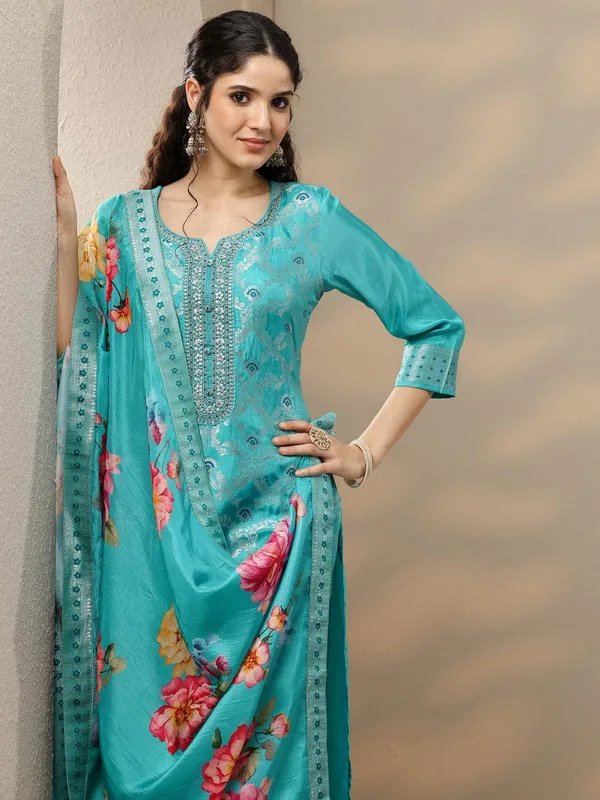 Classic_Teal_Kurta_Pant_With_Floral_Printed_Dupatta