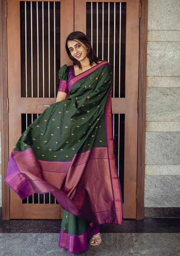 Emerald_Green_&_Royal_Purple_Zari_Silk_Saree