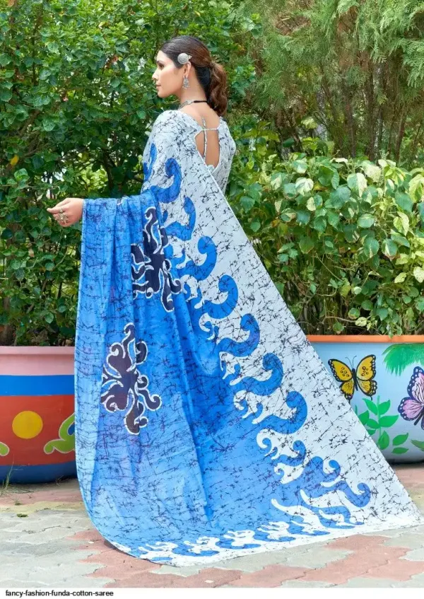 Funda_Fusion_Cotton_Saree_–_Ivory_Blue_with_Artistic_Wave_Print