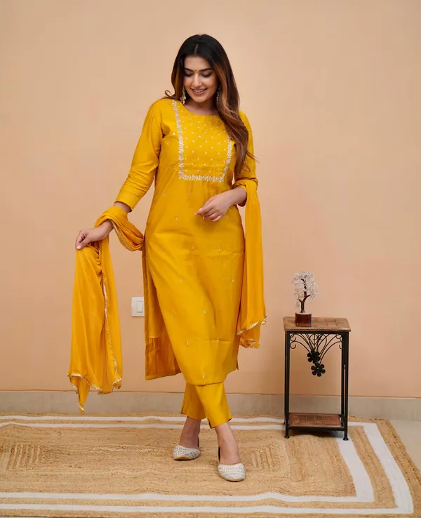 Pragti_Sunshine_Yellow_Kurta_Set