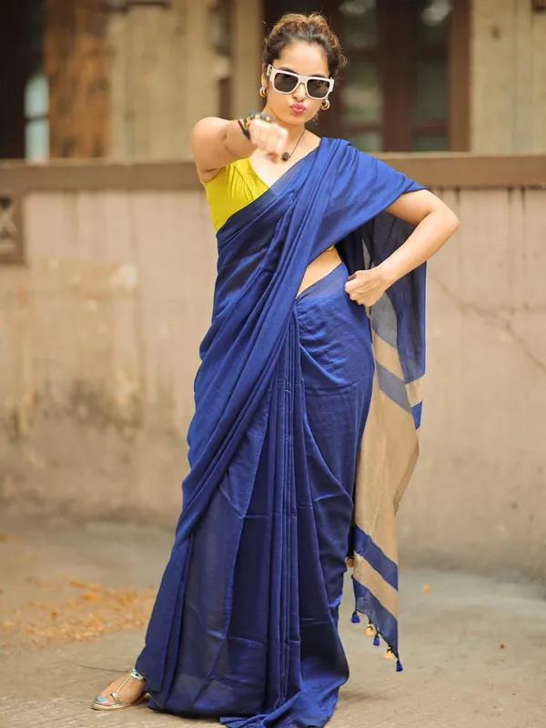 Royal_Blue_&_Beige_Minimal_Linen_Silk_Saree