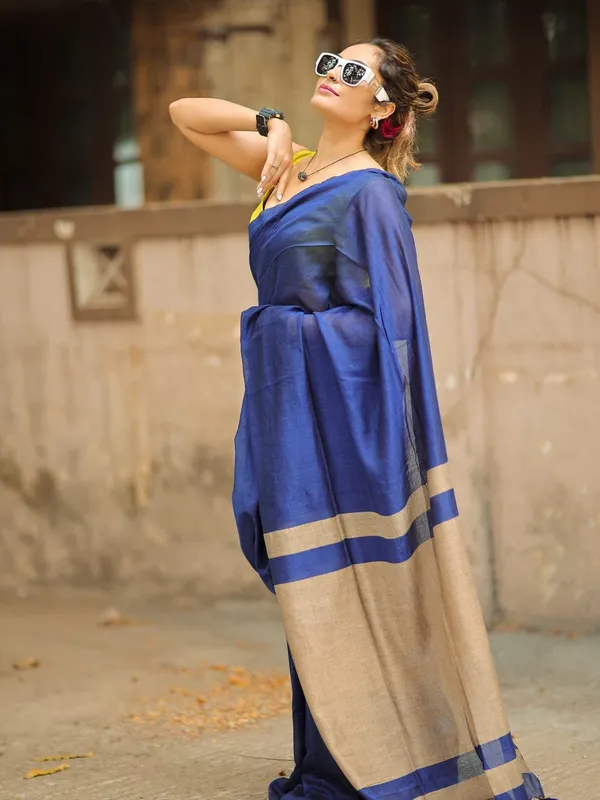 Royal_Blue_&_Beige_Minimal_Linen_Silk_Saree