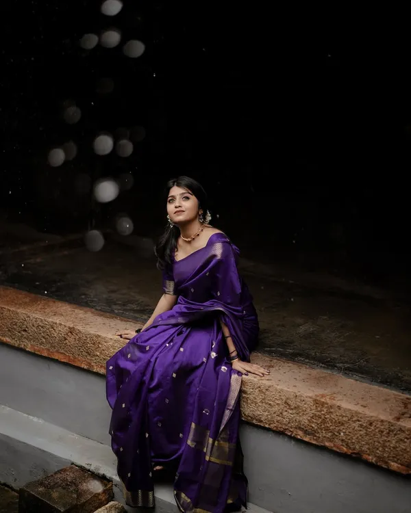 Royal_Purple_Silk_Saree_with_Gold_Zari_Detailing