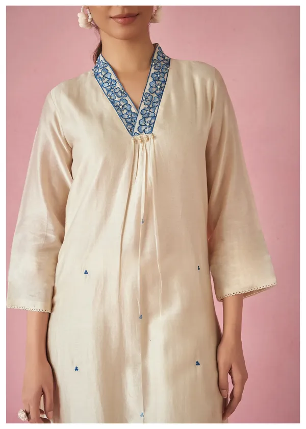 Shwet_Neel_Floral_Grace_Set