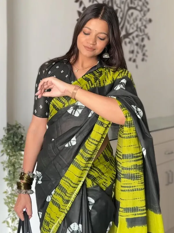 Zivah_Pure_Cotton_Saree_–_Charcoal_Black_with_Lime_Abstract_Print