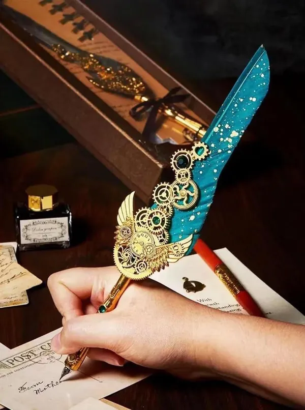 Multicolor_Quill_Feather_Pen_And_Ink_Set