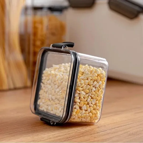 Multicolor_Air_Tight_Kitchen_Storage_Set_(Pack_Of_4)