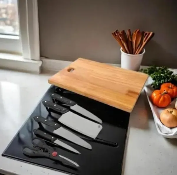 Multicolor_Wooden_Chopping_Board_With_5-Pcs_Knife_Set
