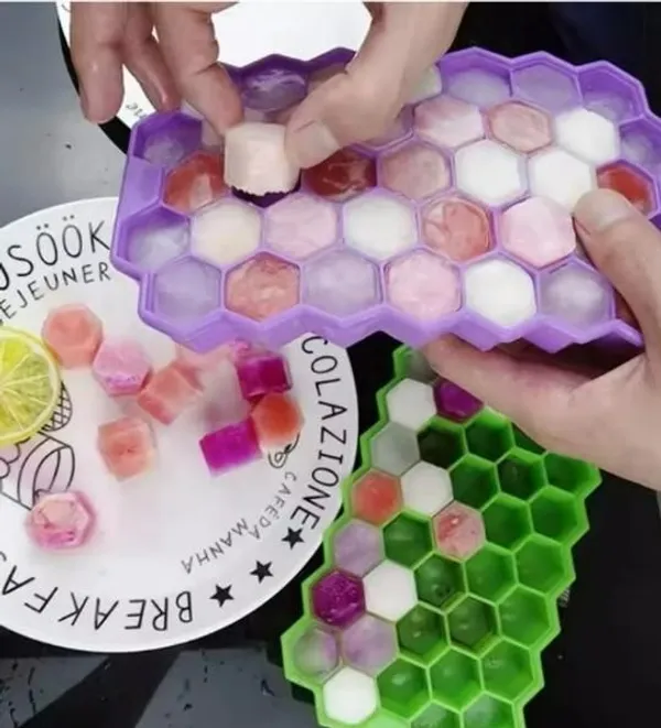 Multicolor_Ice_Cube_Maker_Tray_(Pack_Of_2)