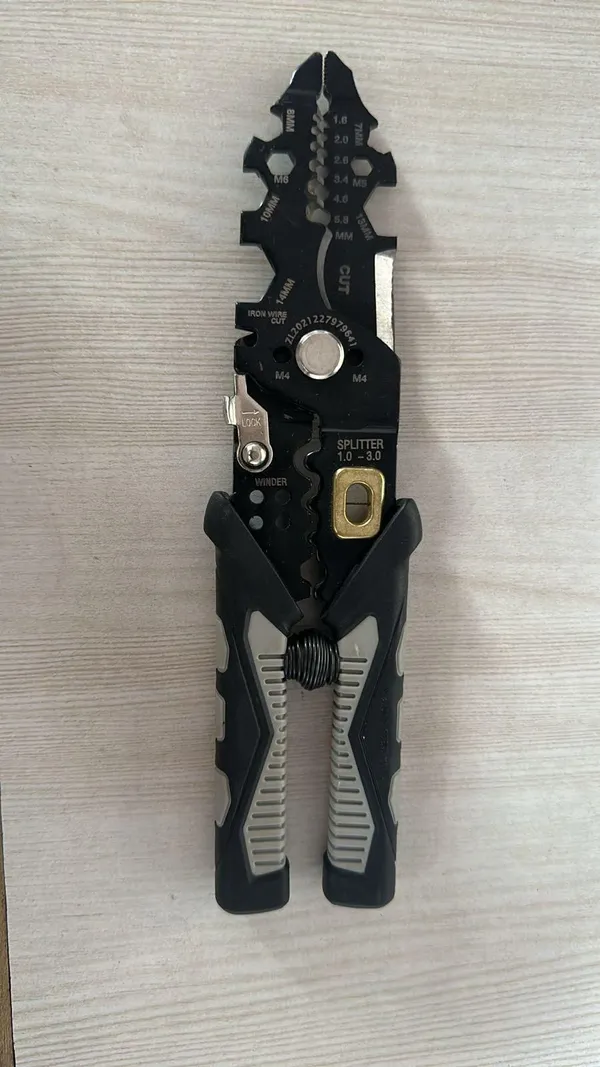Multicolor_Premium_Quality_25_In_1_Wire_Cutter