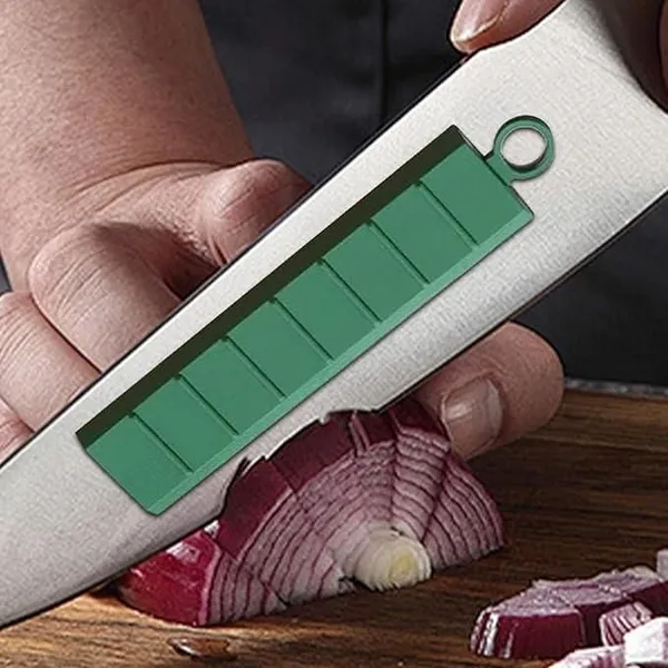 Multicolor_Silicone_Magnetic_Vegetable_Cutter_(Pack_Of_2)