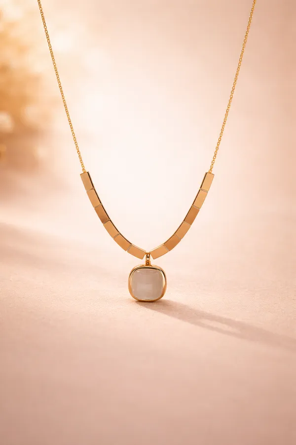 Avarni_Jewels_Earthy_Square_Pendant_Necklace